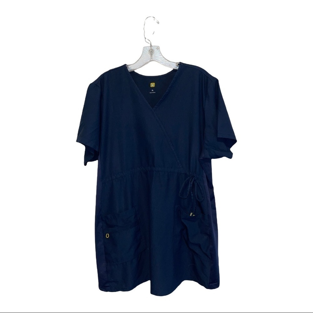 Speed Good Cheery Woman Scrub Top Size XL